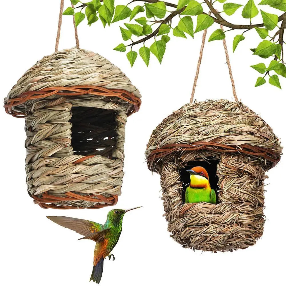 Natural Straw Breeding Nest