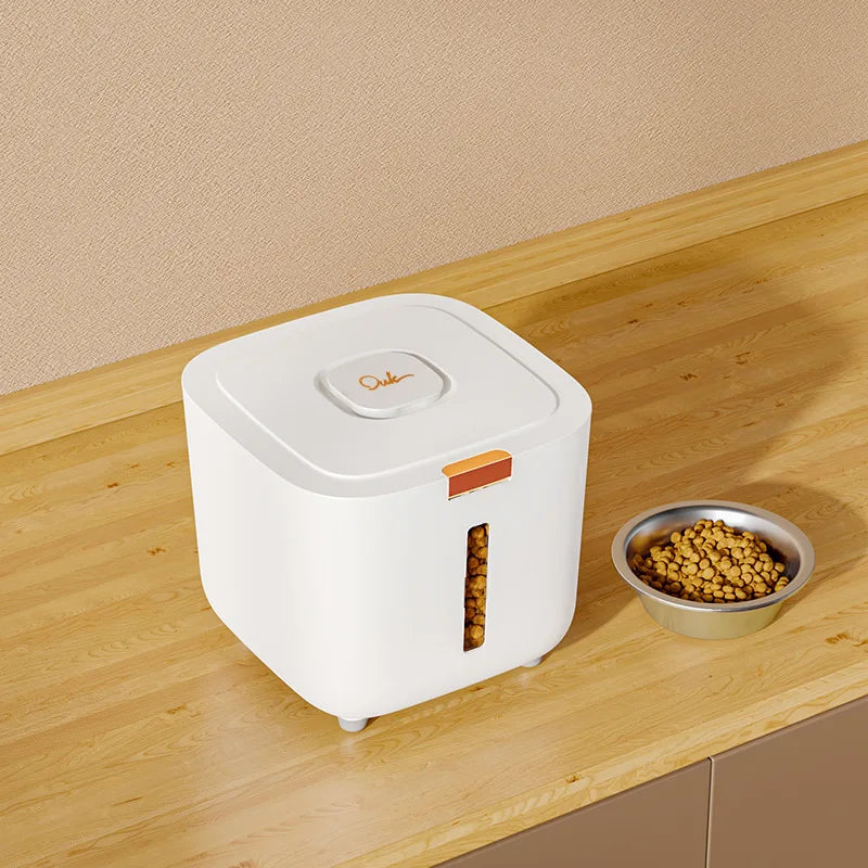 FreshSeal Large Pet Food Storage Barrel